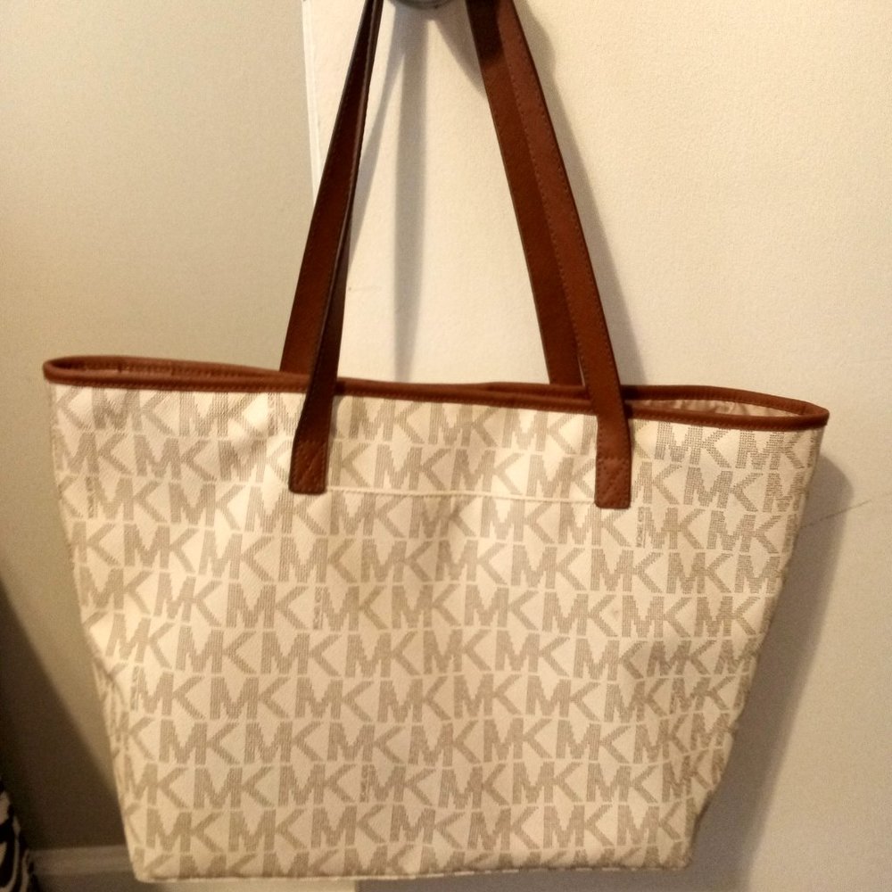 Michael Kors Shoulder bag